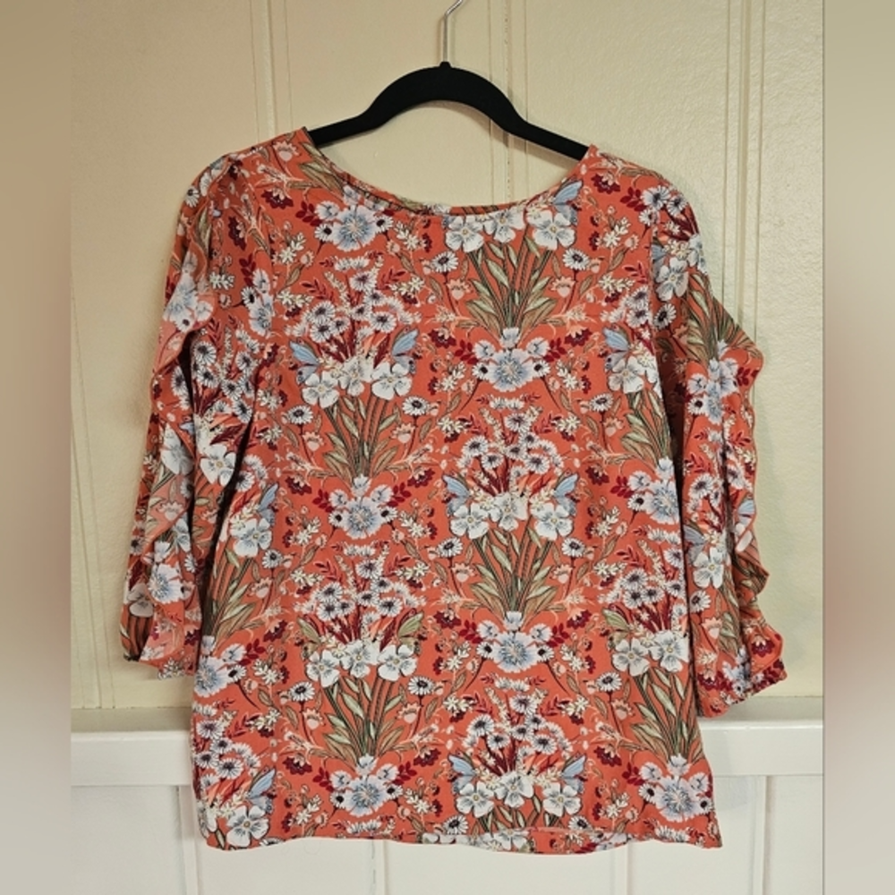 Lauren Conrad‎ Ruffle Sleeve Blouse